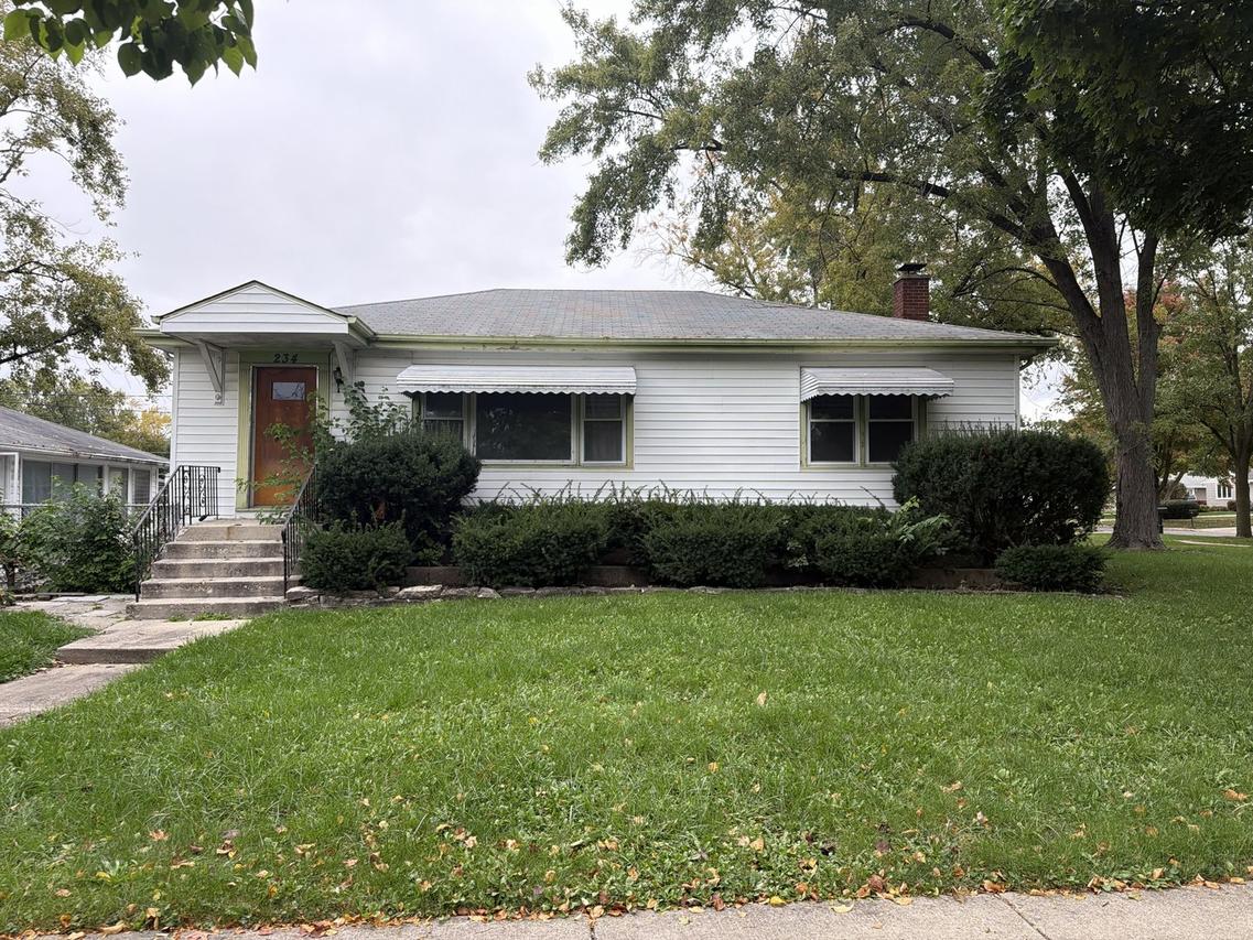 234 E Goebel Ave., Lombard, IL 60148
