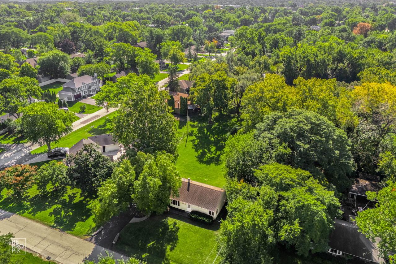 1231 60th St., La Grange Highlands, IL 60525