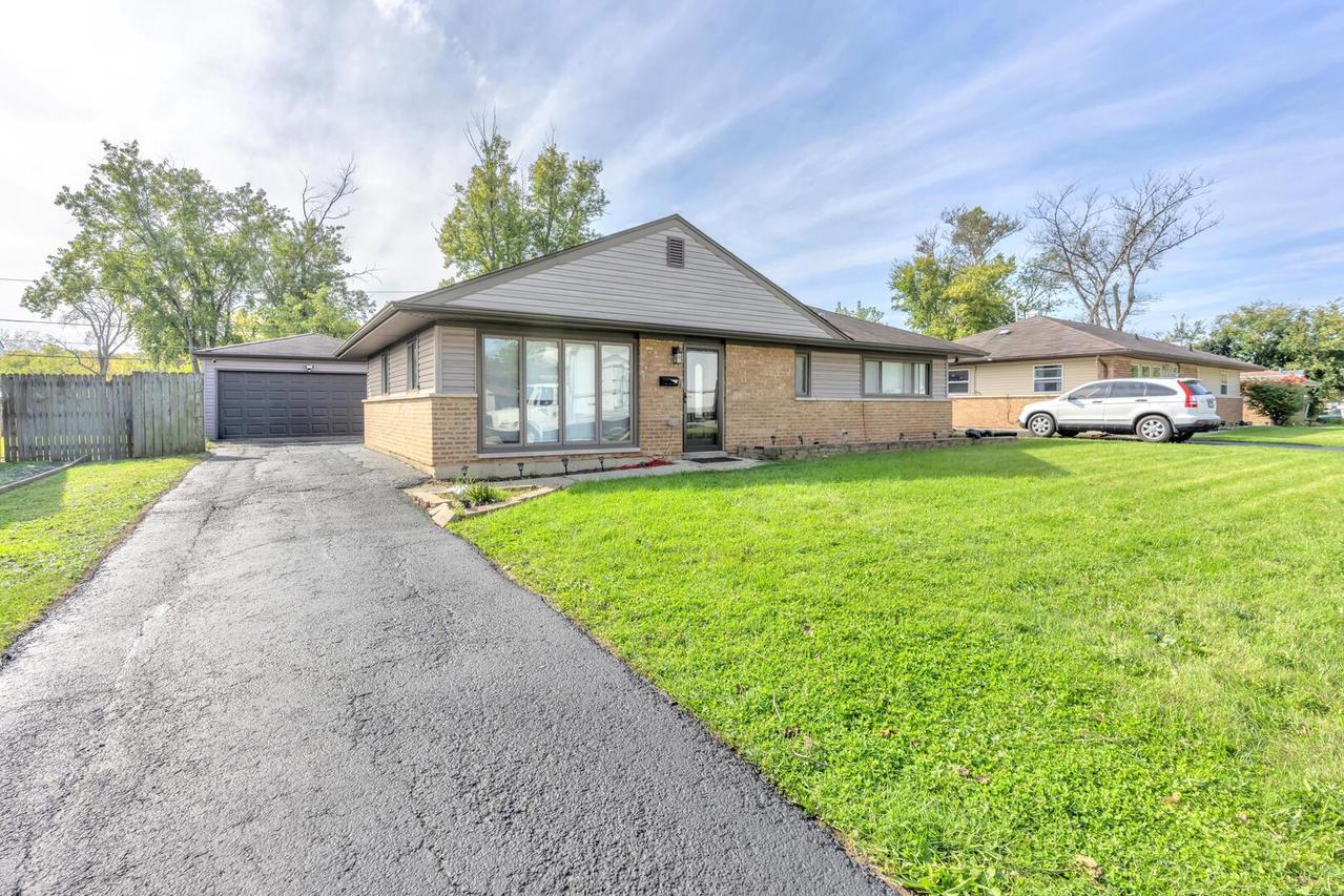167 N Shabbona Dr., Park Forest, IL 60466