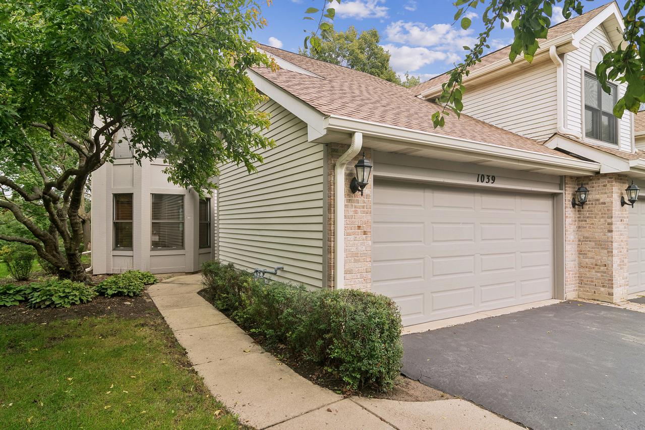 1039 N Auburn Woods Dr., Palatine, IL 60067