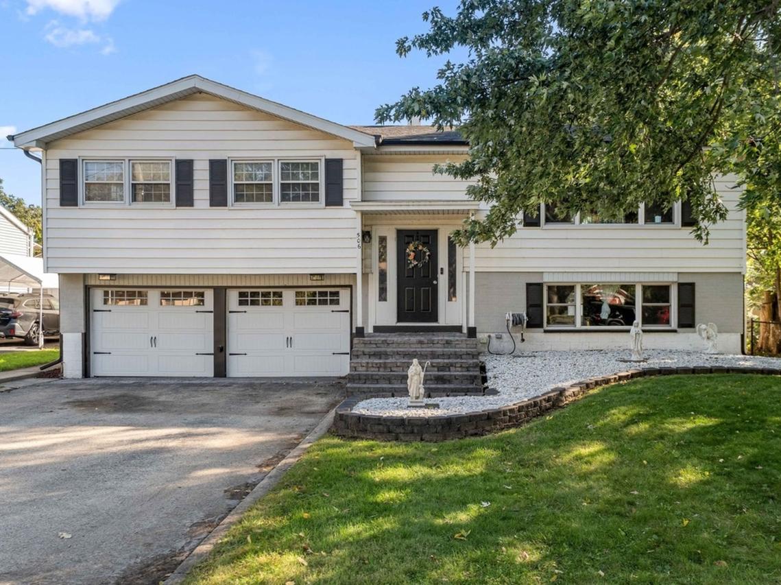 506 Helene St., Shorewood, IL 60404