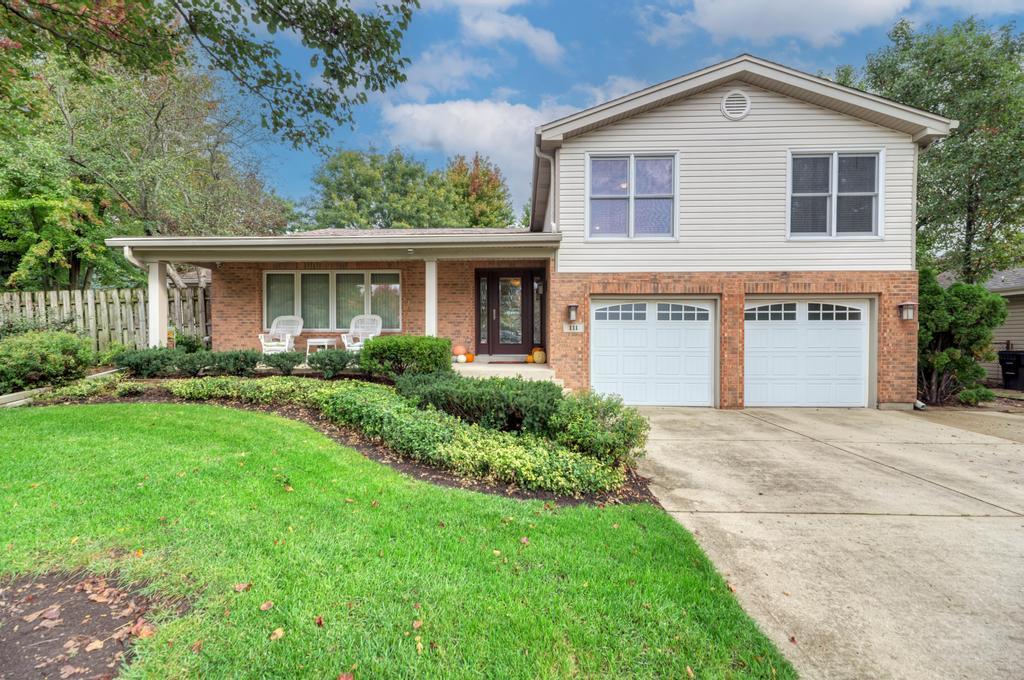 111 Norton Dr., Bloomingdale, IL 60108