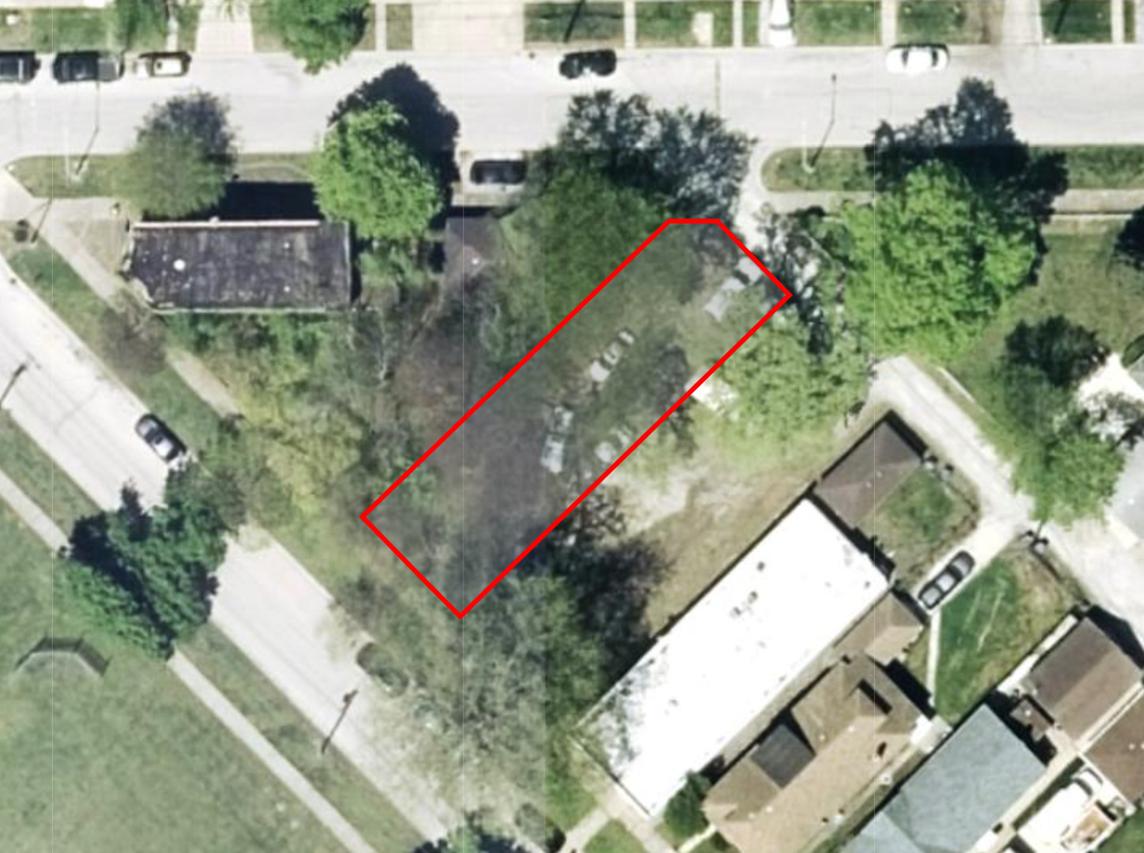 13912 S Chippewa Ave., Burnham, IL 60633