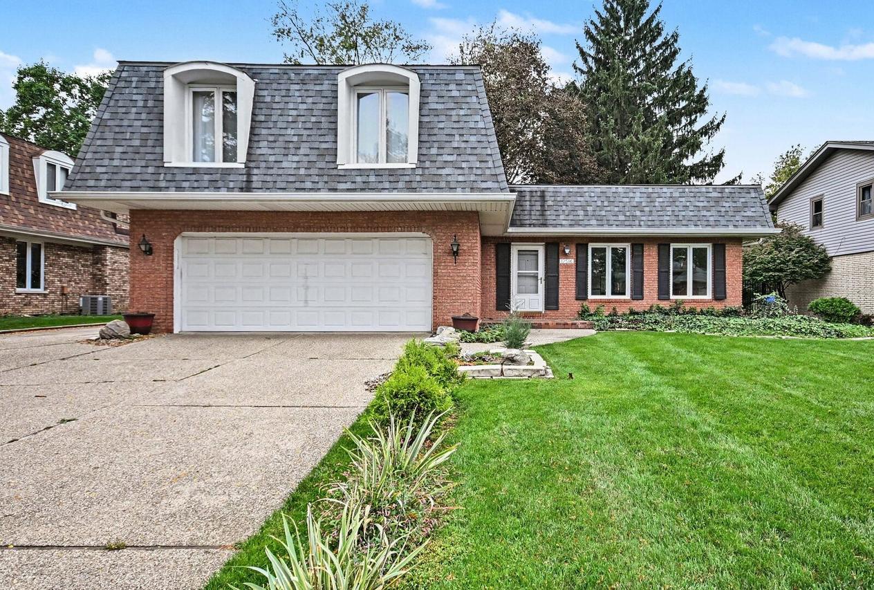 12516 S Nashville Ave., Palos Heights, IL 60463