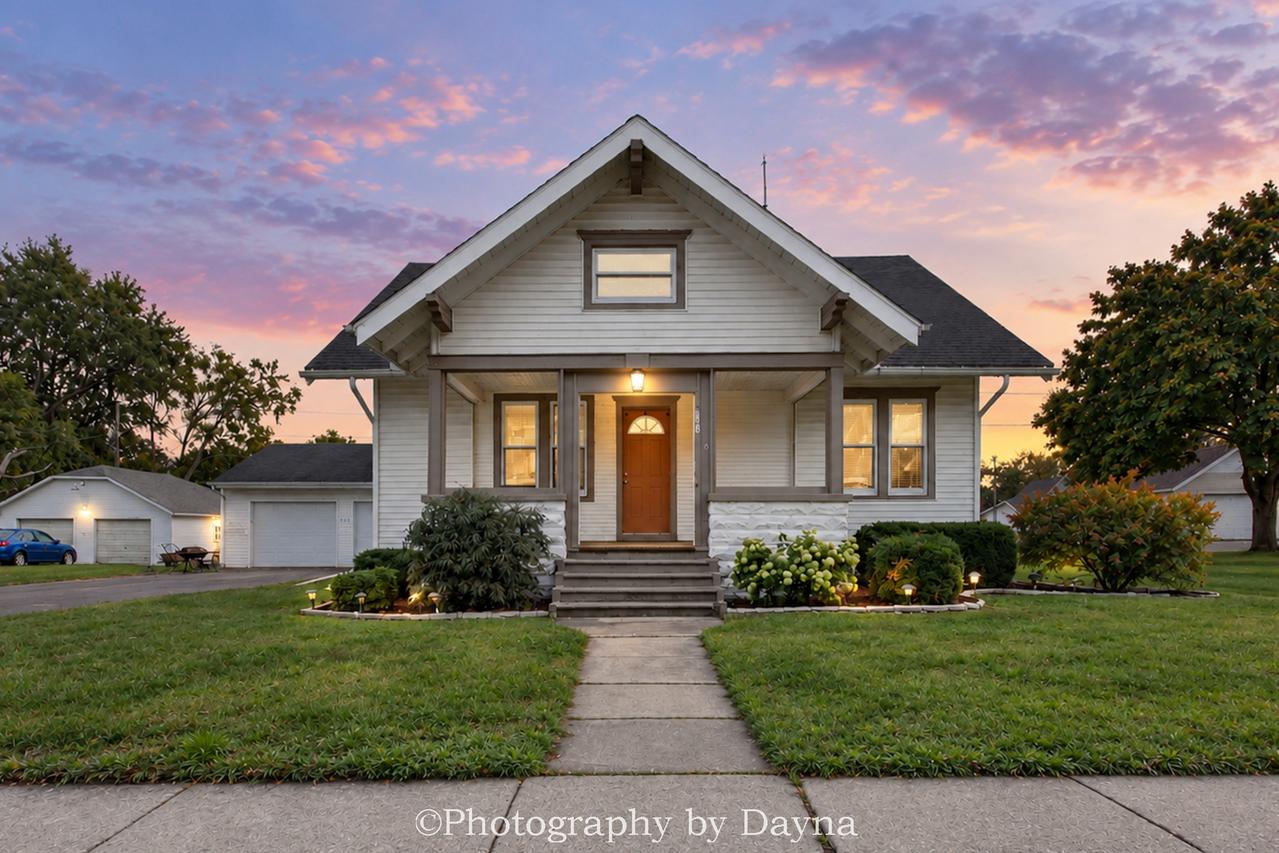 560 W Beaver St., St. Anne, IL 60964