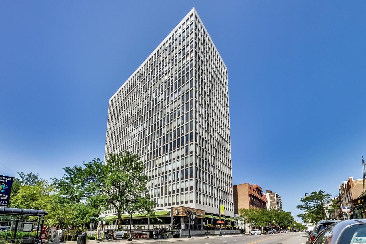 444 W Fullerton Pkwy. #2006, Chicago, IL 60614