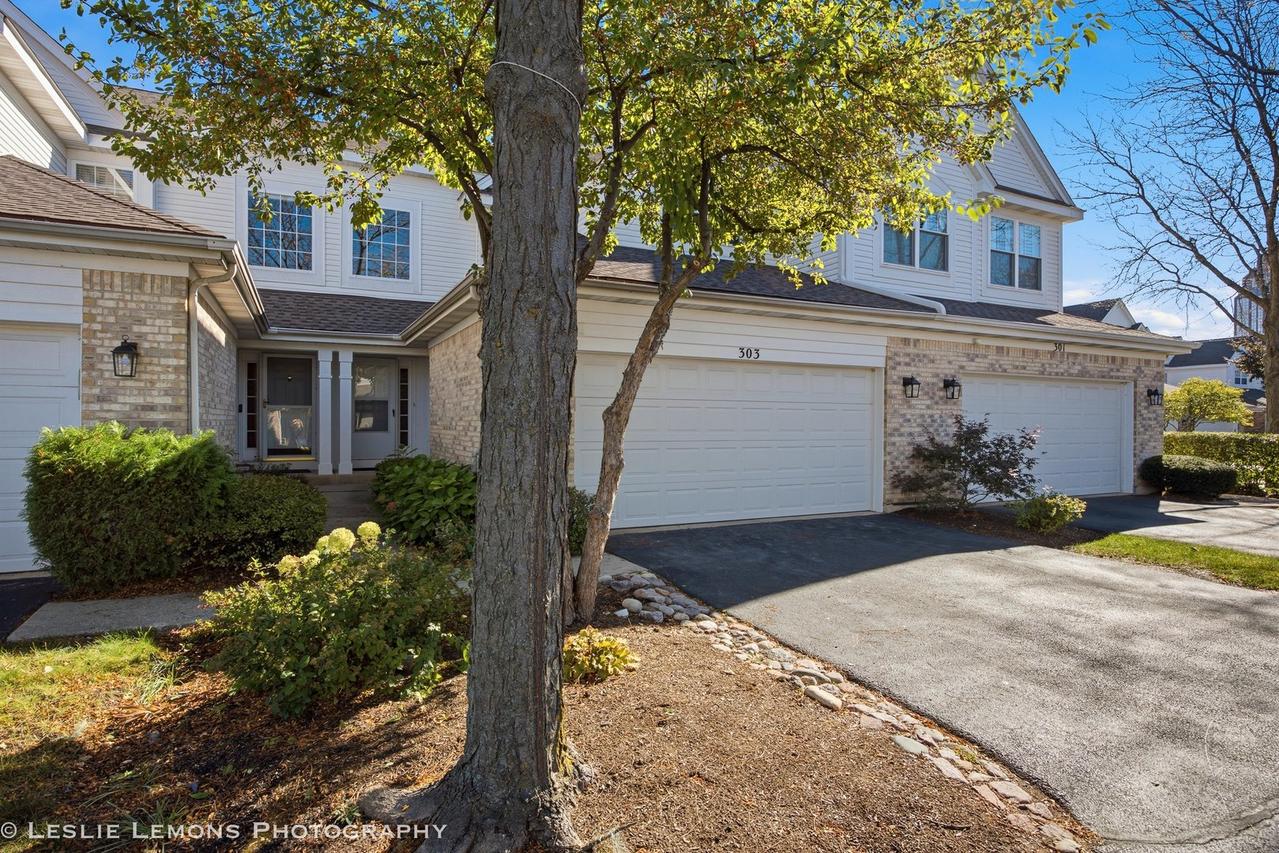 303 Bay Dr., Itasca, IL 60143