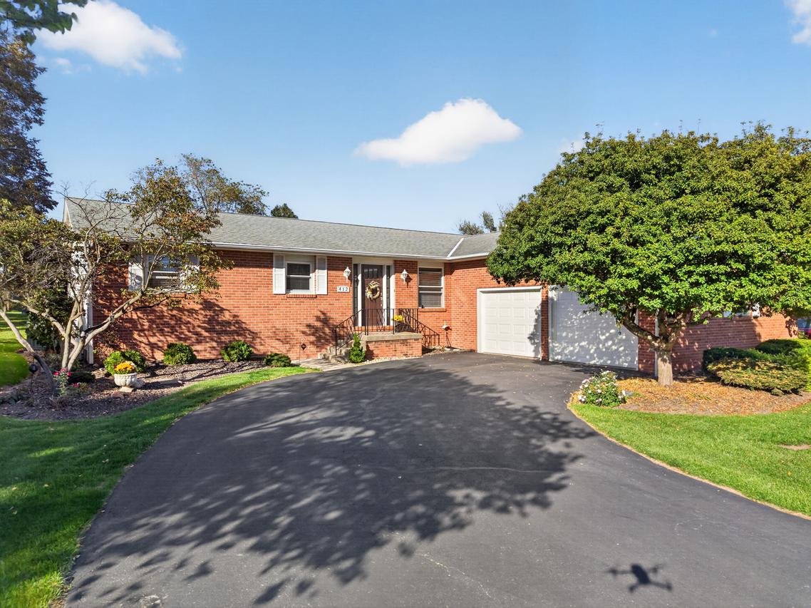 412 Oakridge Dr., Ottawa, IL 61350