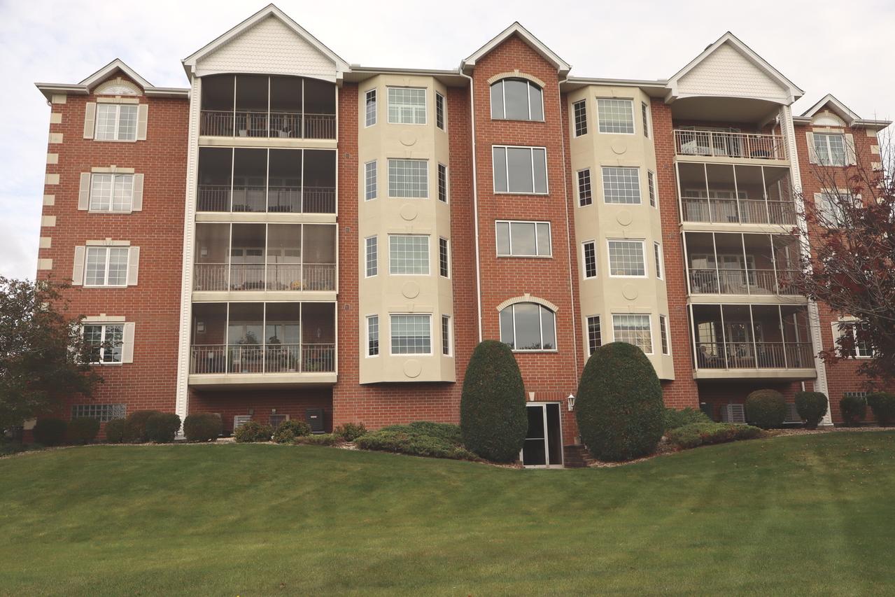 7927 Trinity Cir. #1NE, Tinley Park, IL 60487