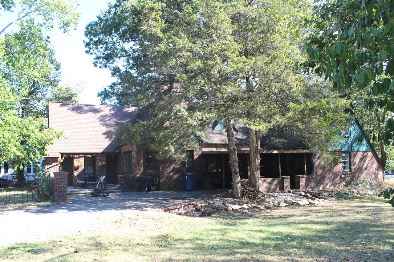 1032 Fairfield Rd., Mt Vernon, IL 62864