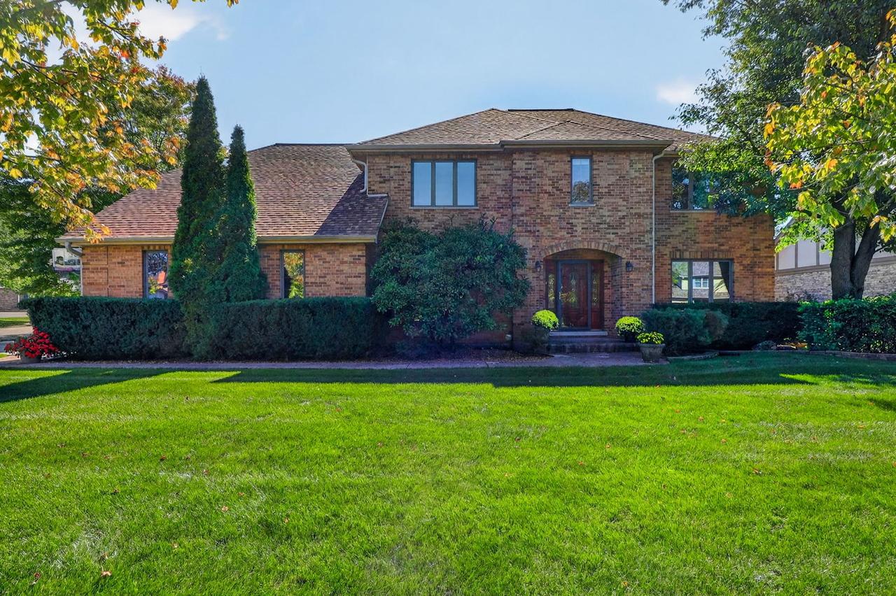 8604 Creekside Ln., Darien, IL 60561