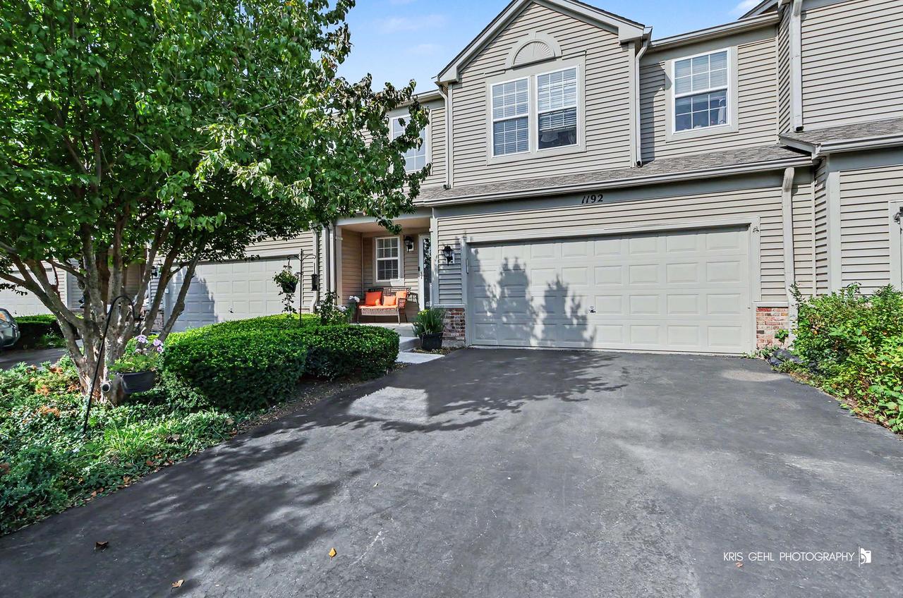 1192 Pensacola Ct., Aurora, IL 60502