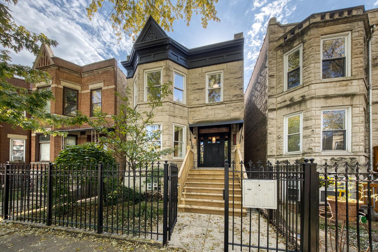 3233 W Le Moyne St., Chicago, IL 60651