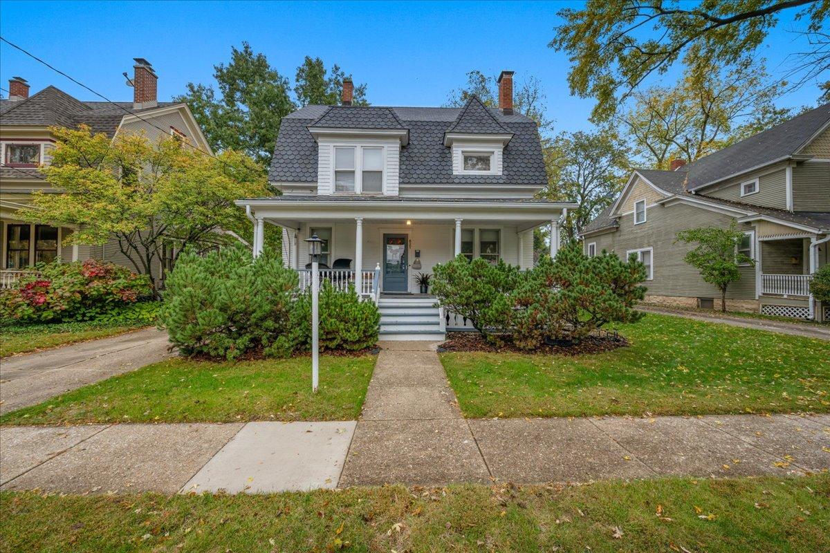 621 Hardin Ave., Aurora, IL 60506