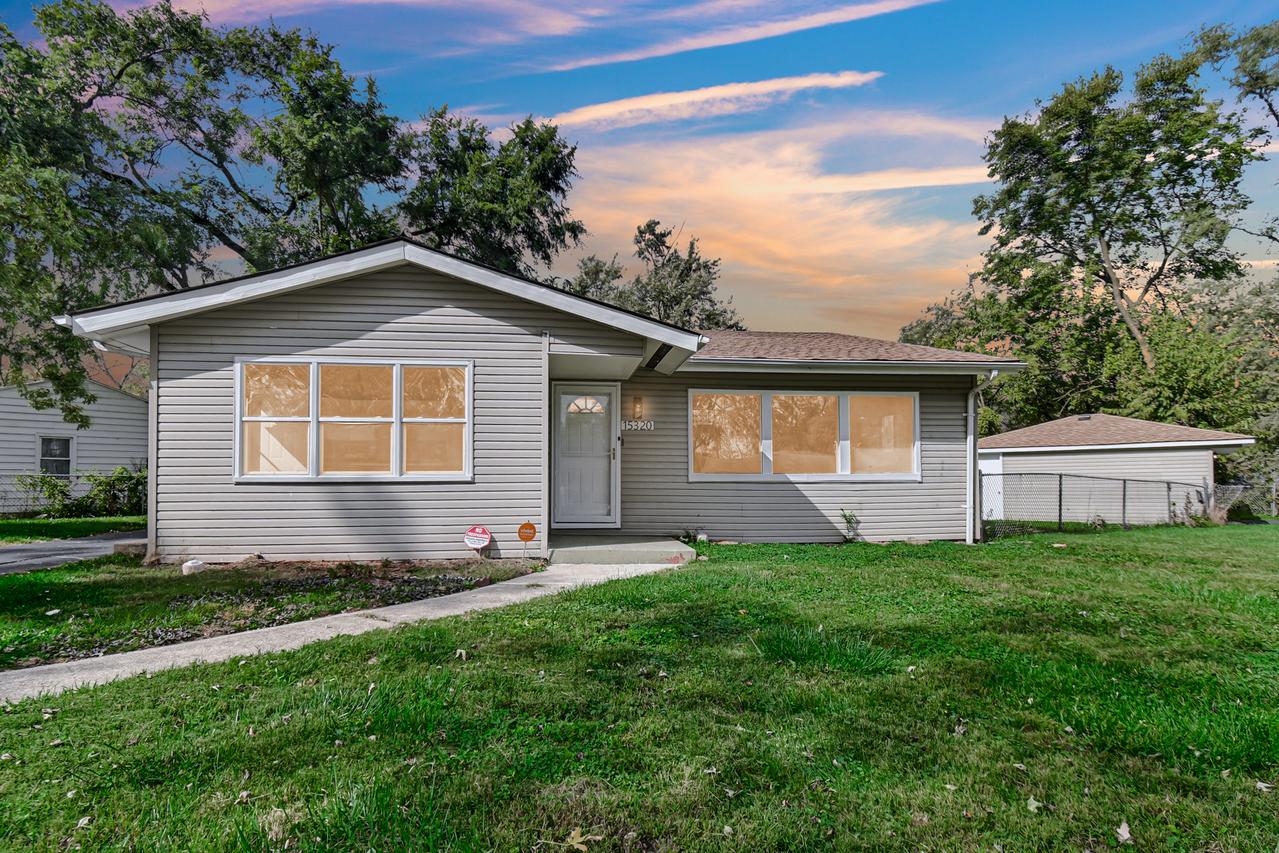15320 Cherry Ln., Markham, IL 60426