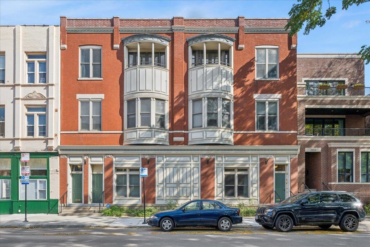 2057 N Racine Ave. #2N, Chicago, IL 60614