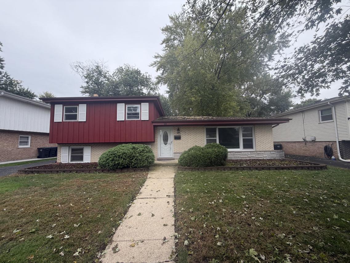 17156 Evans Dr., South Holland, IL 60473