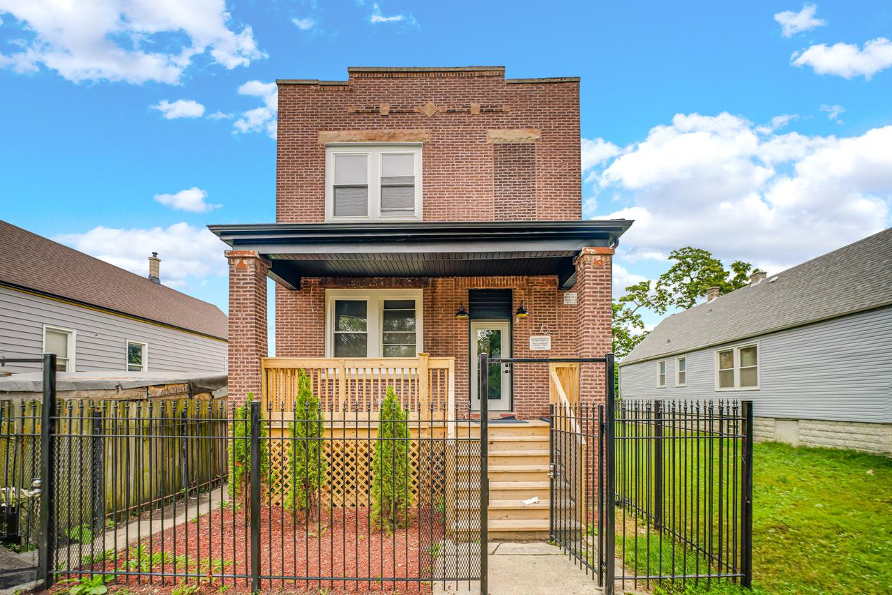 6822 S Justine St., Chicago, IL 60636