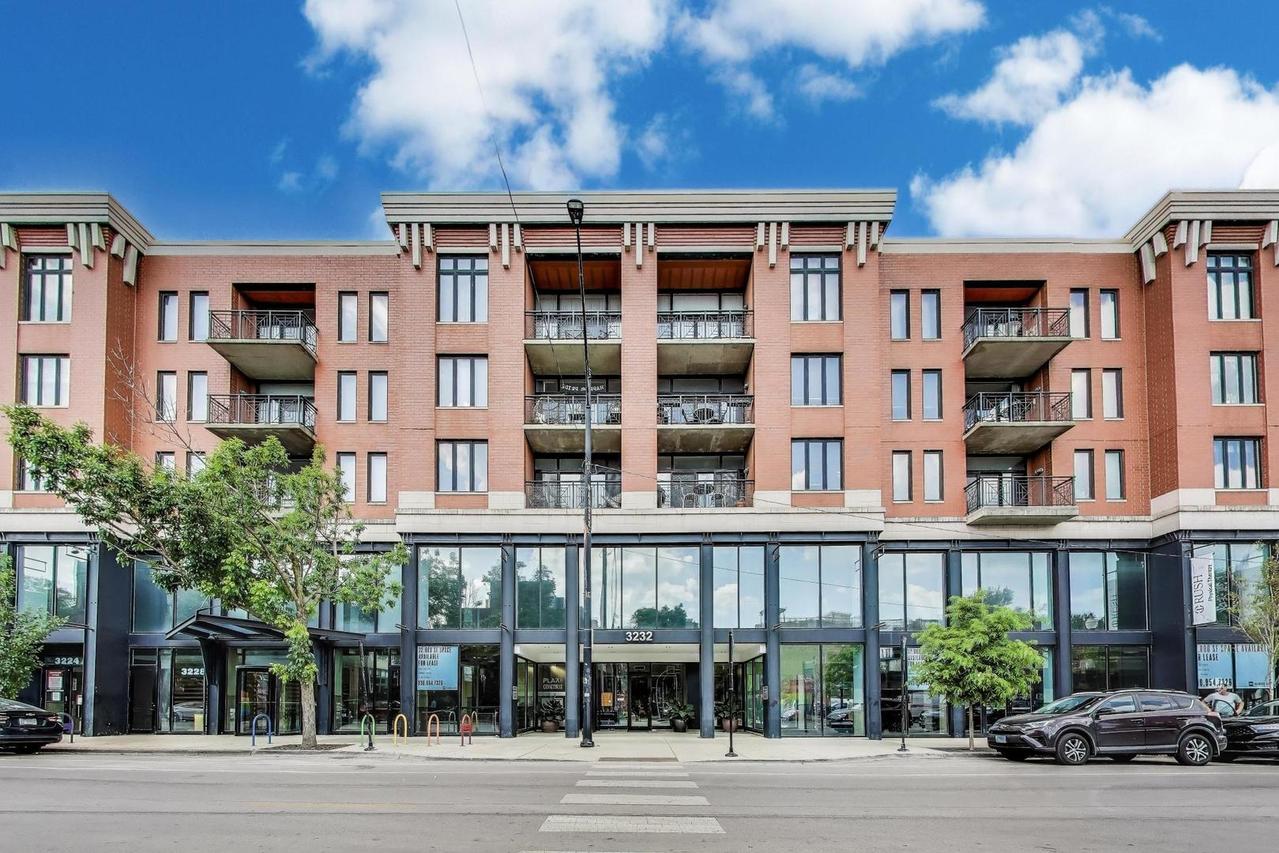 3232 N Halsted St. #D804, Chicago, IL 60657