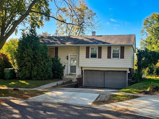 9 Greenwood Ct., Buffalo Grove, IL 60089