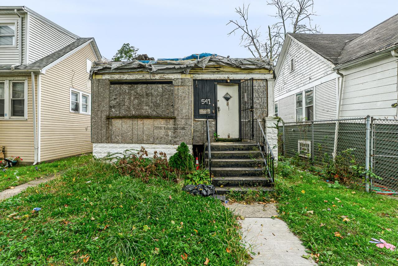 541 W 104th St., Chicago, IL 60628