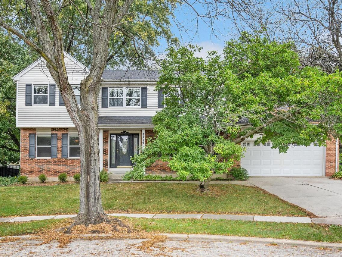 1779 Citadel Dr., Naperville, IL 60565