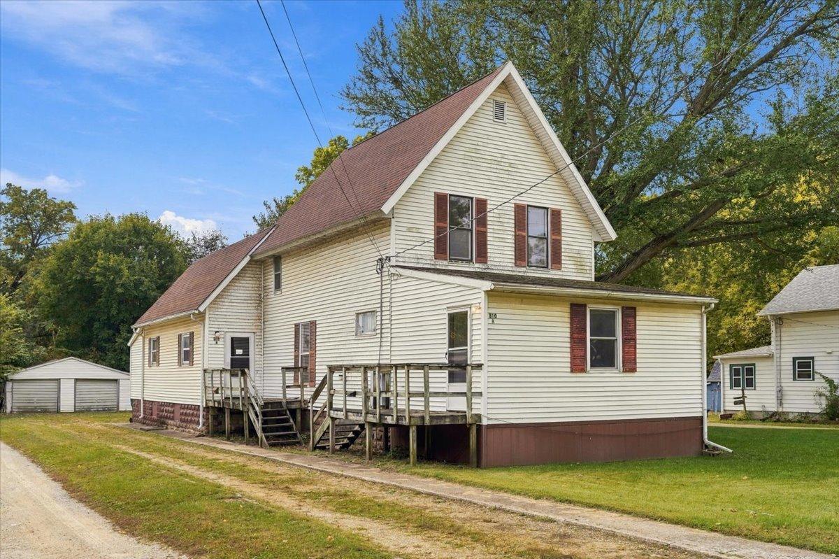 310 E 3rd St., Rock Falls, IL 61071