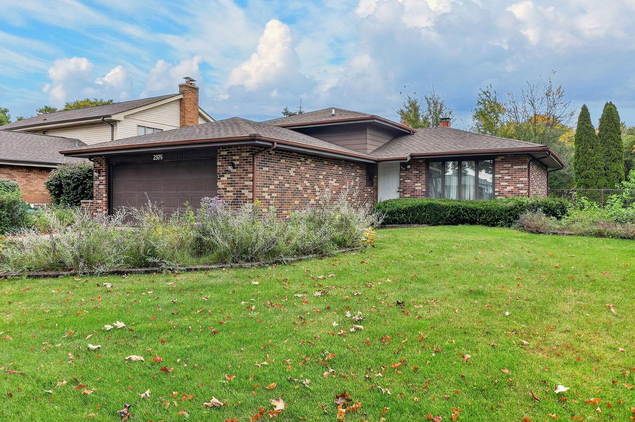 2976 Drover Ln., Darien, IL 60561
