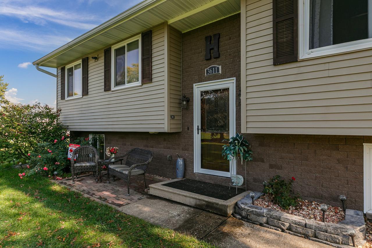 3611 Friendship Farm Rd., East Moline, IL 61244