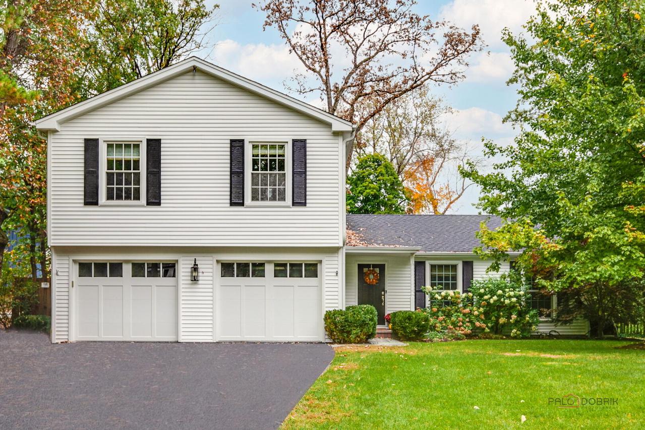 10 E Louis Ave., Lake Forest, IL 60045