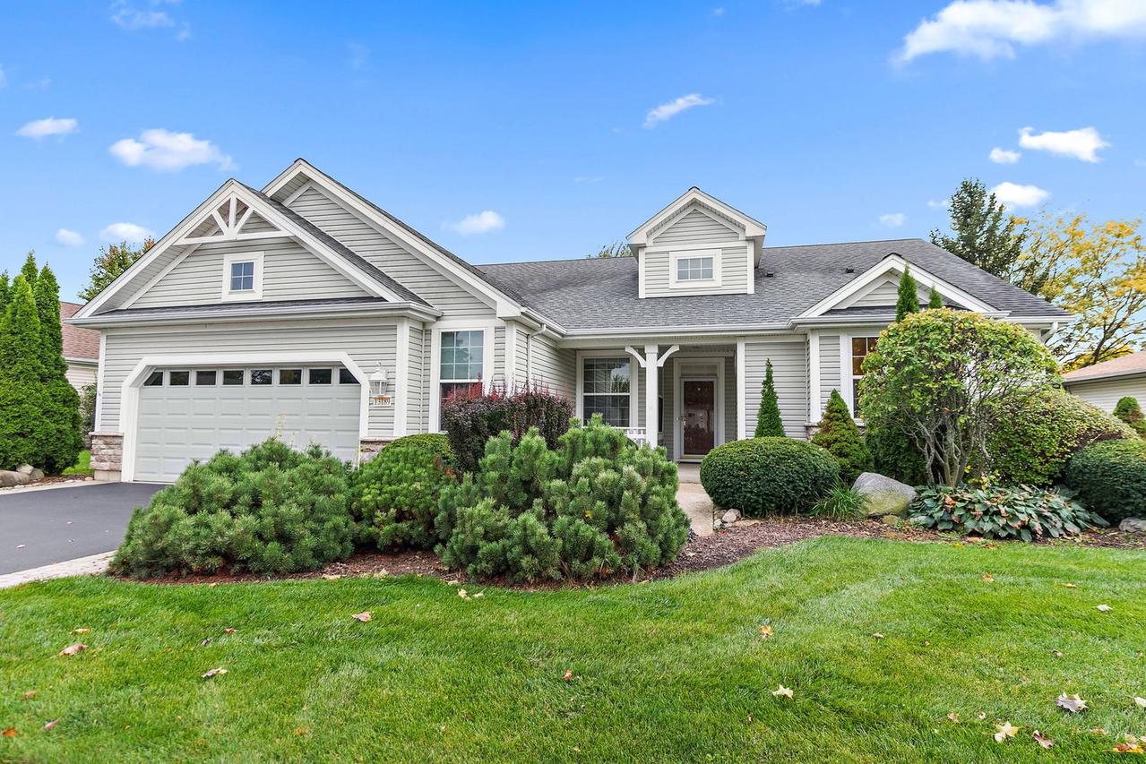 13189 W Essex Ln., Huntley, IL 60142