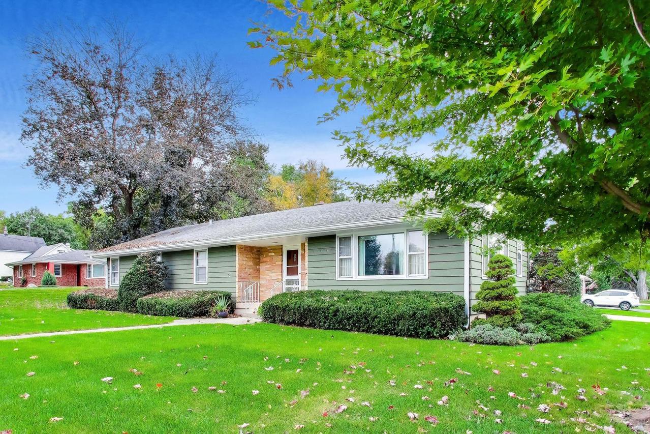 3601 W Clover Ave., Mchenry, IL 60050