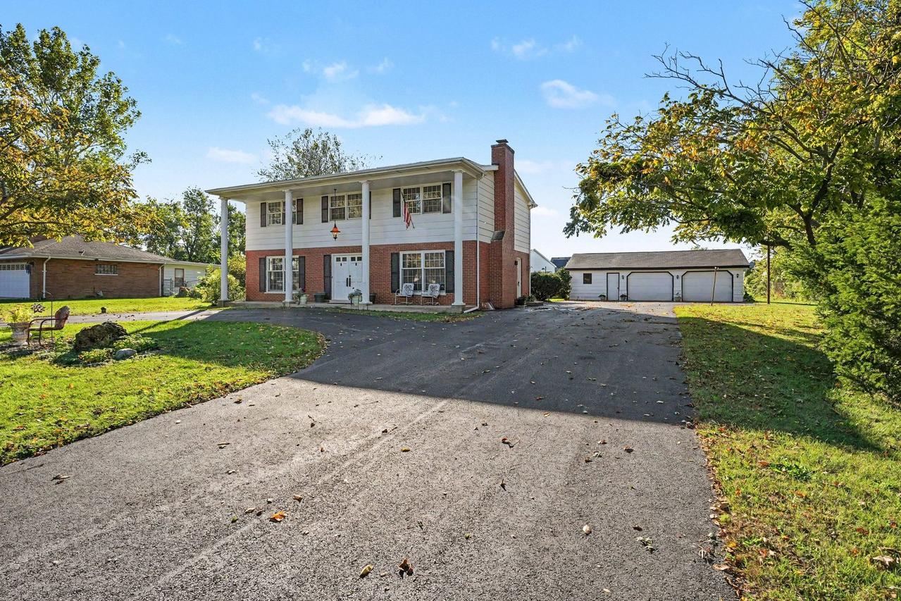 20500 Bensley Ave., Lynwood, IL 60411