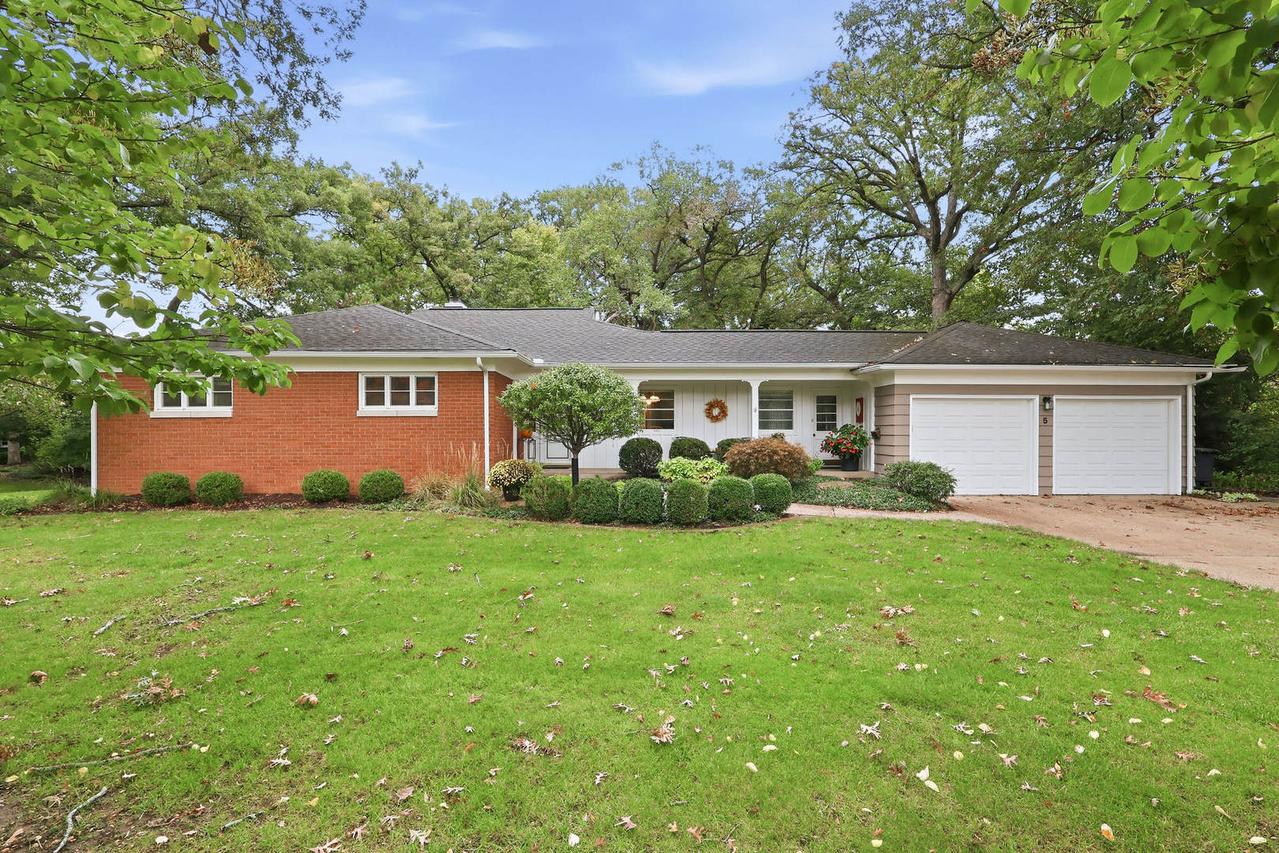 5 Hawthorne Rd., Rock Island, IL 61201