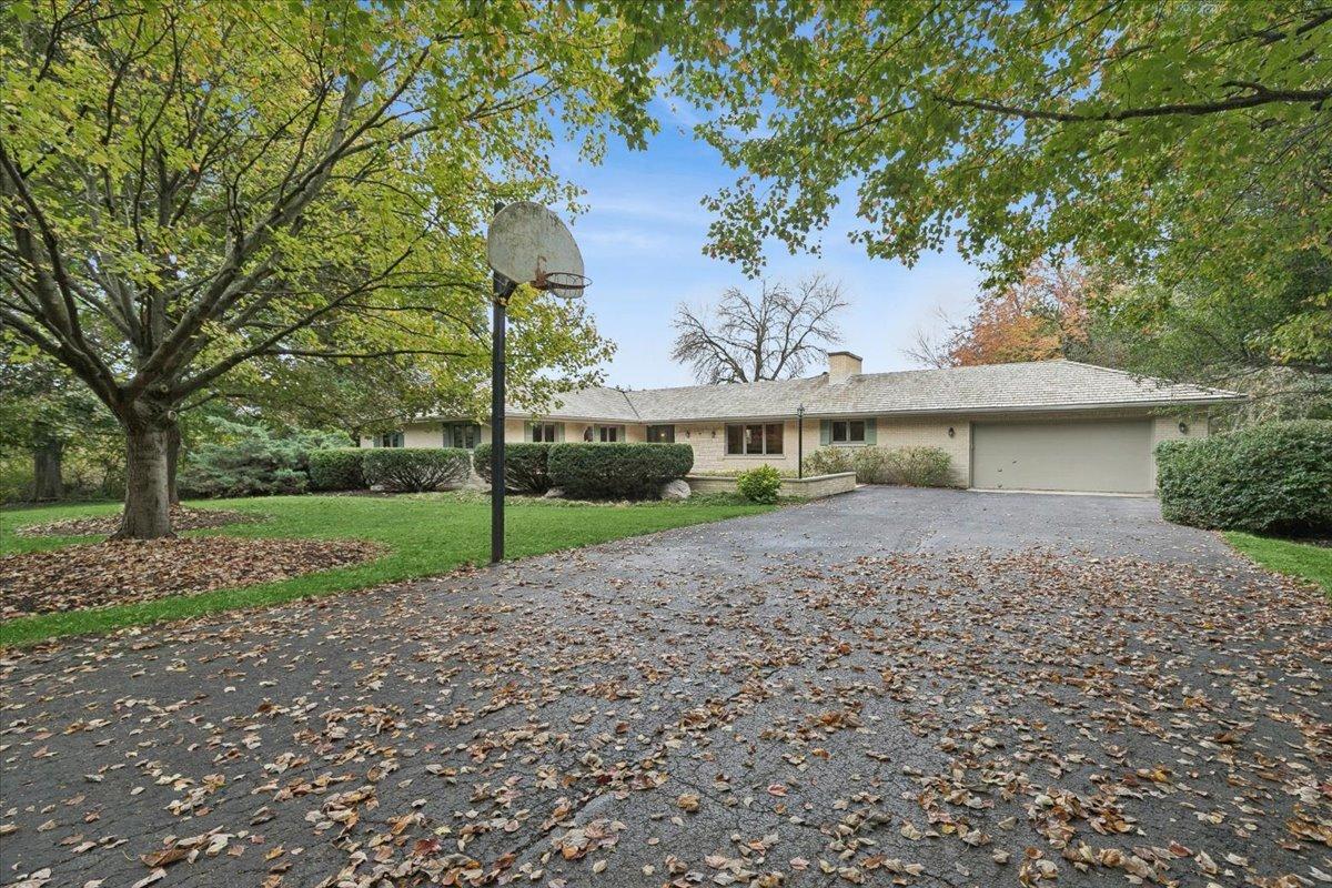 20397 W Miller Rd., Antioch, IL 60002