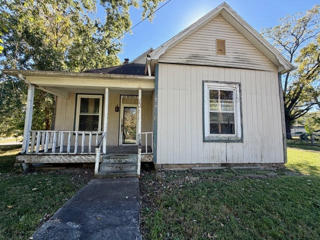 711 Wisely St., Murphysboro, IL 62966