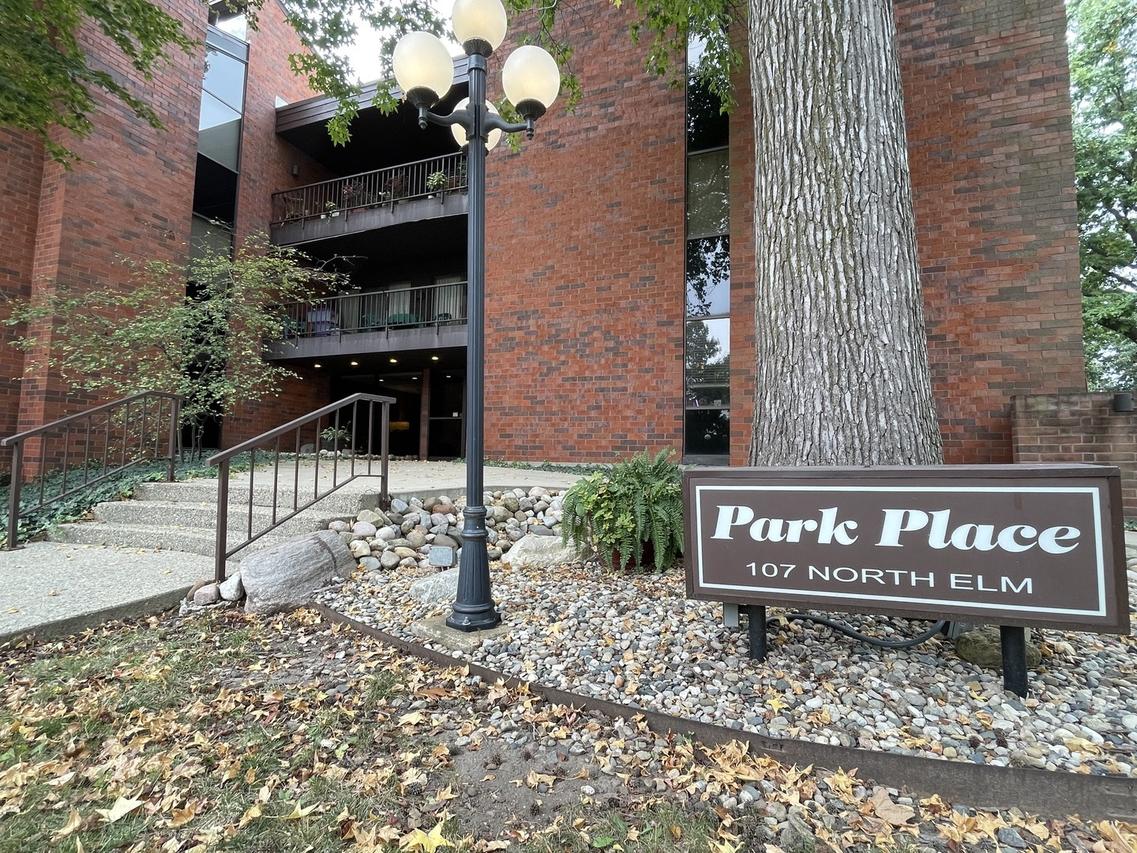 107 N Elm St. #311, Champaign, IL 61820