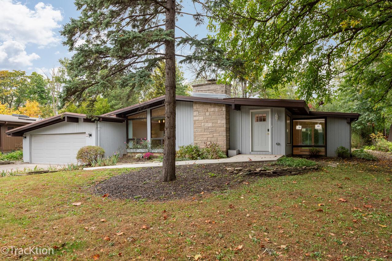 240 Shady Ln., Downers Grove, IL 60515