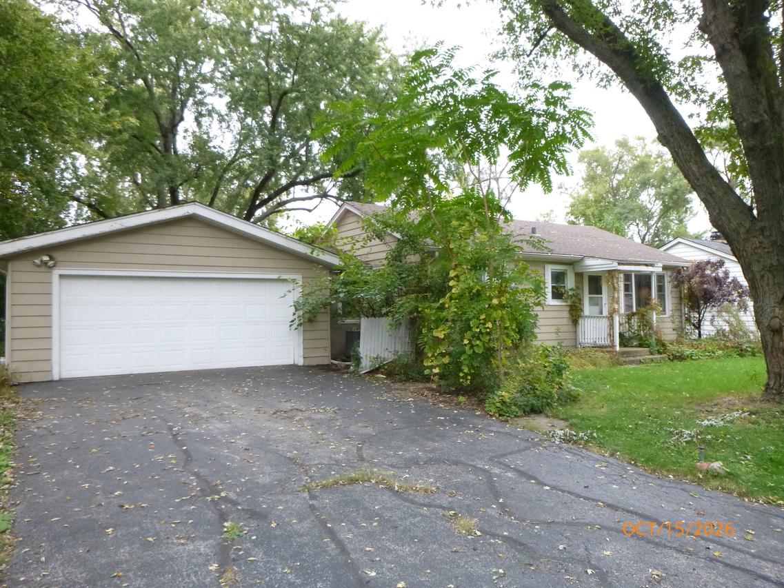 2N145 Edgewood Ave., Lombard, IL 60148