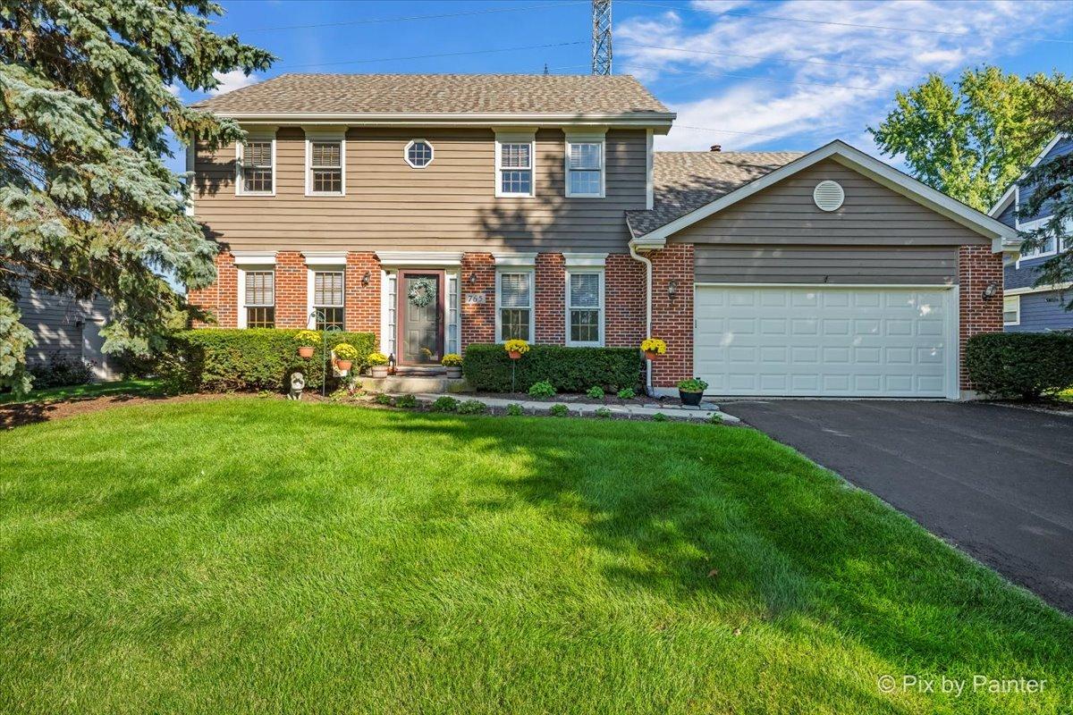 765 Crest Dr., Cary, IL 60013
