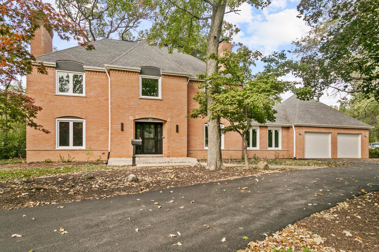 30 Strauss Ln., Olympia Fields, IL 60461