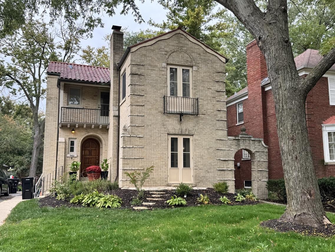 9412 S Hoyne Ave., Chicago, IL 60643