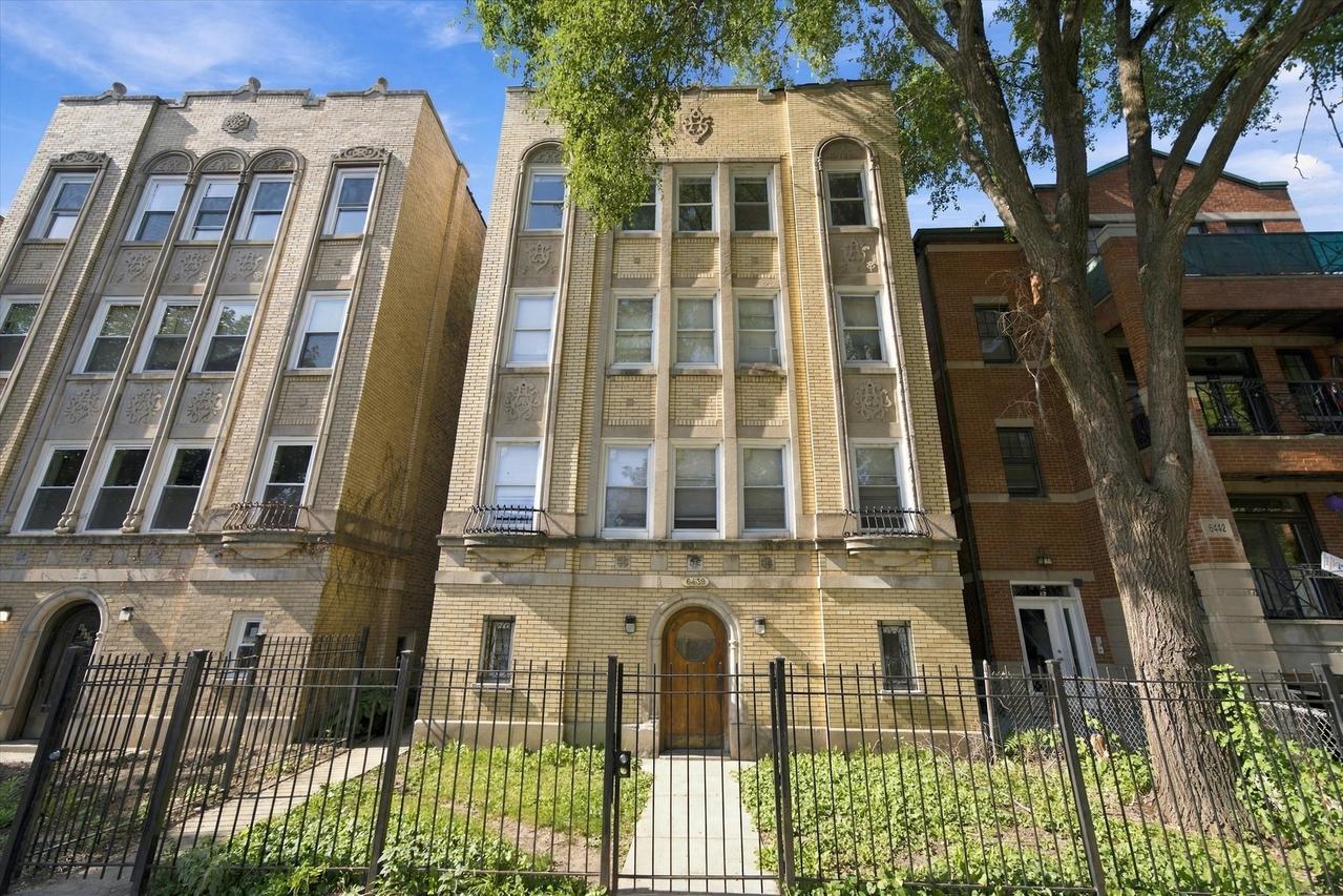 6438 N Mozart St., Chicago, IL 60645
