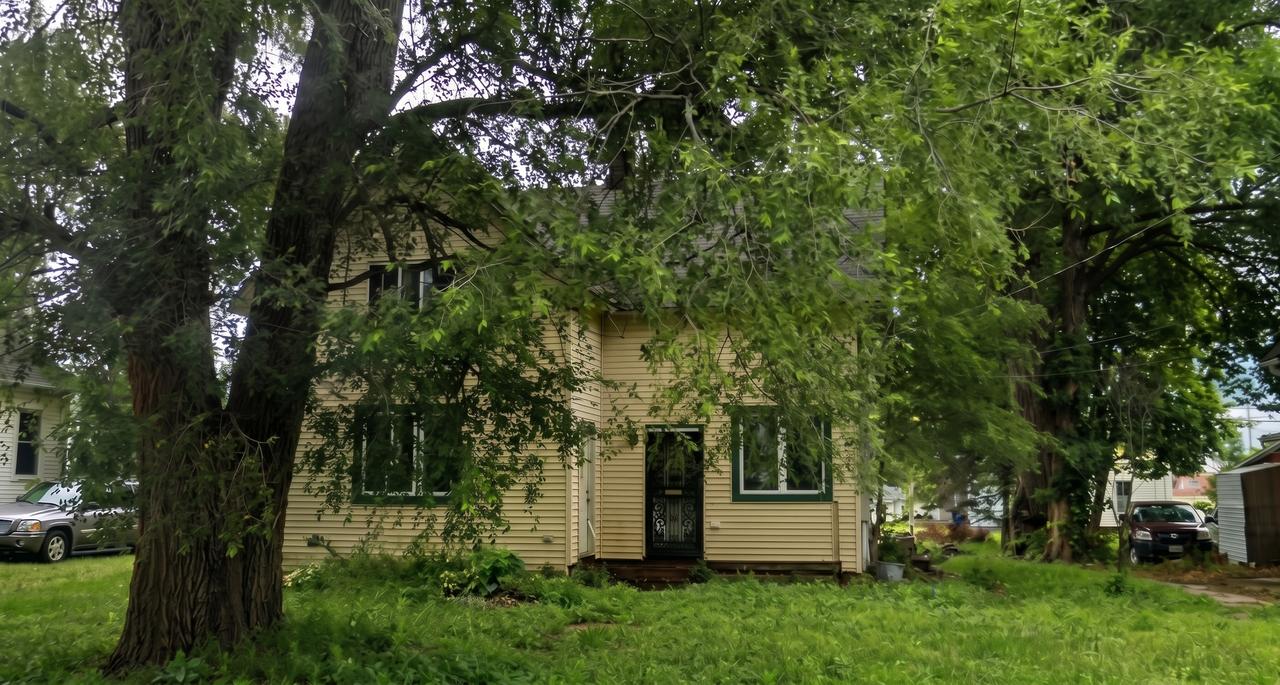 306 N East St., Kewanee, IL 61443