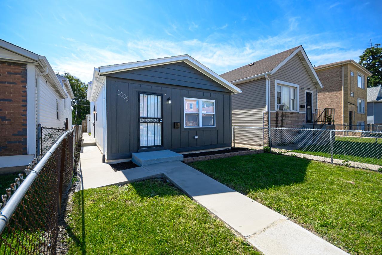 1005 W 103rd St., Chicago, IL 60643