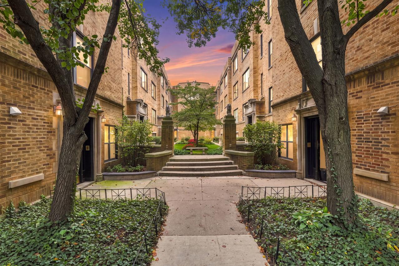 5934.5 N Paulina St. #2, Chicago, IL 60660
