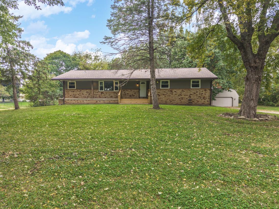 1005 Rabbit Hill Rd., Bloomington, IL 61705