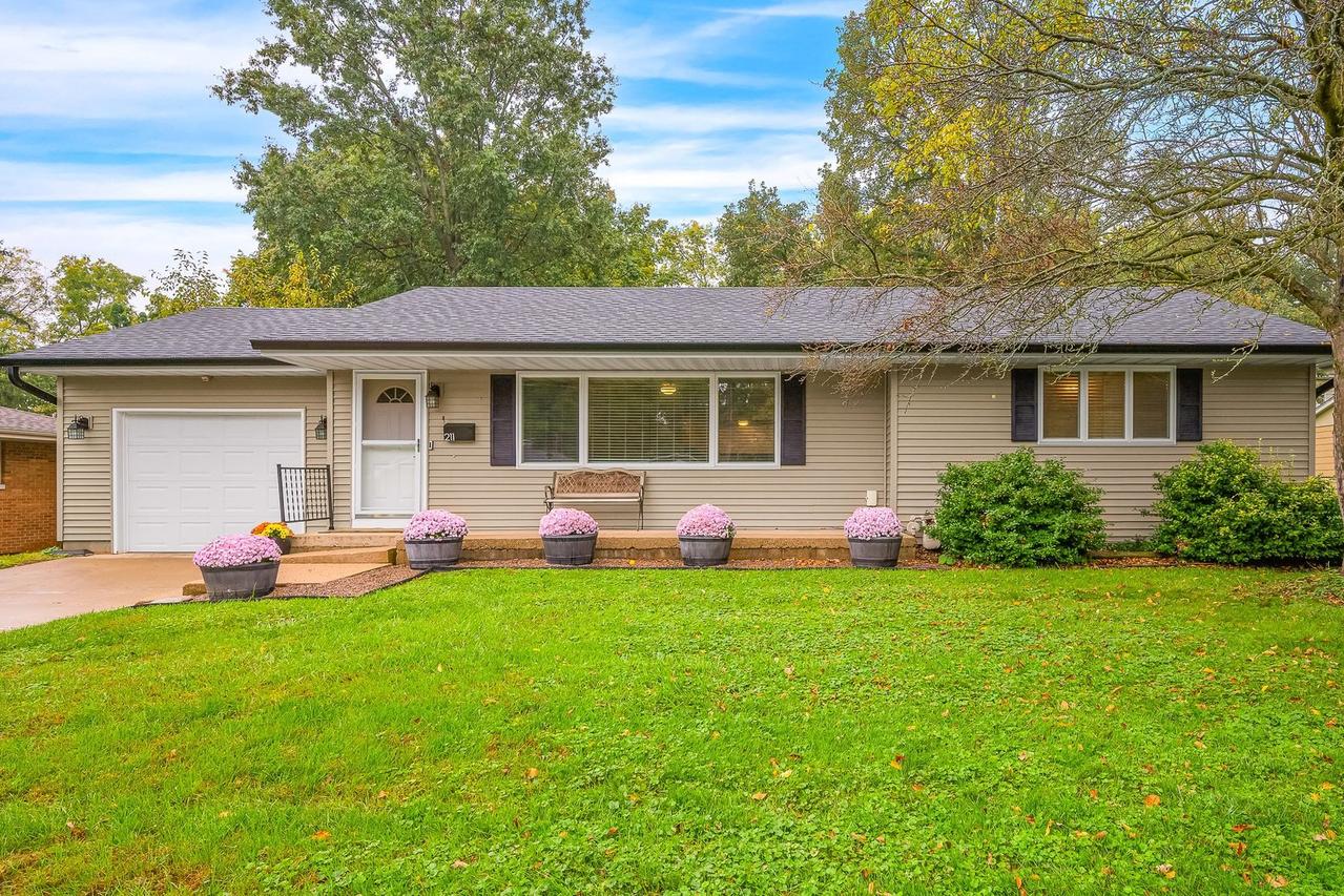 211 Gregory St., Normal, IL 61761