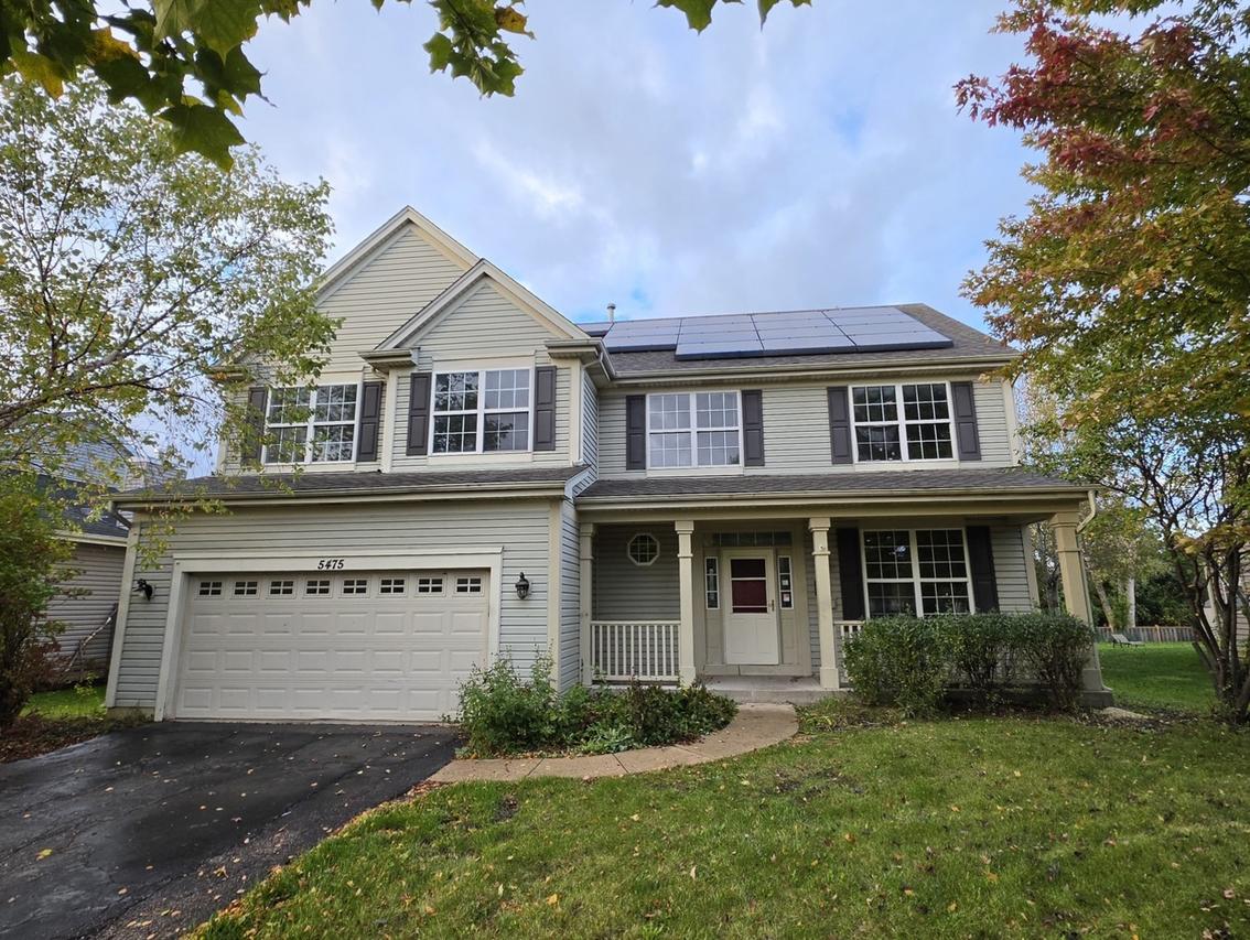 5475 Savoy Dr., Lake In The Hills, IL 60156