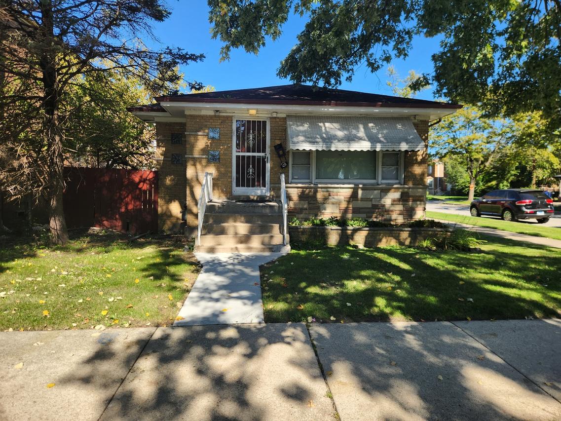 458 E 109th St., Chicago, IL 60628
